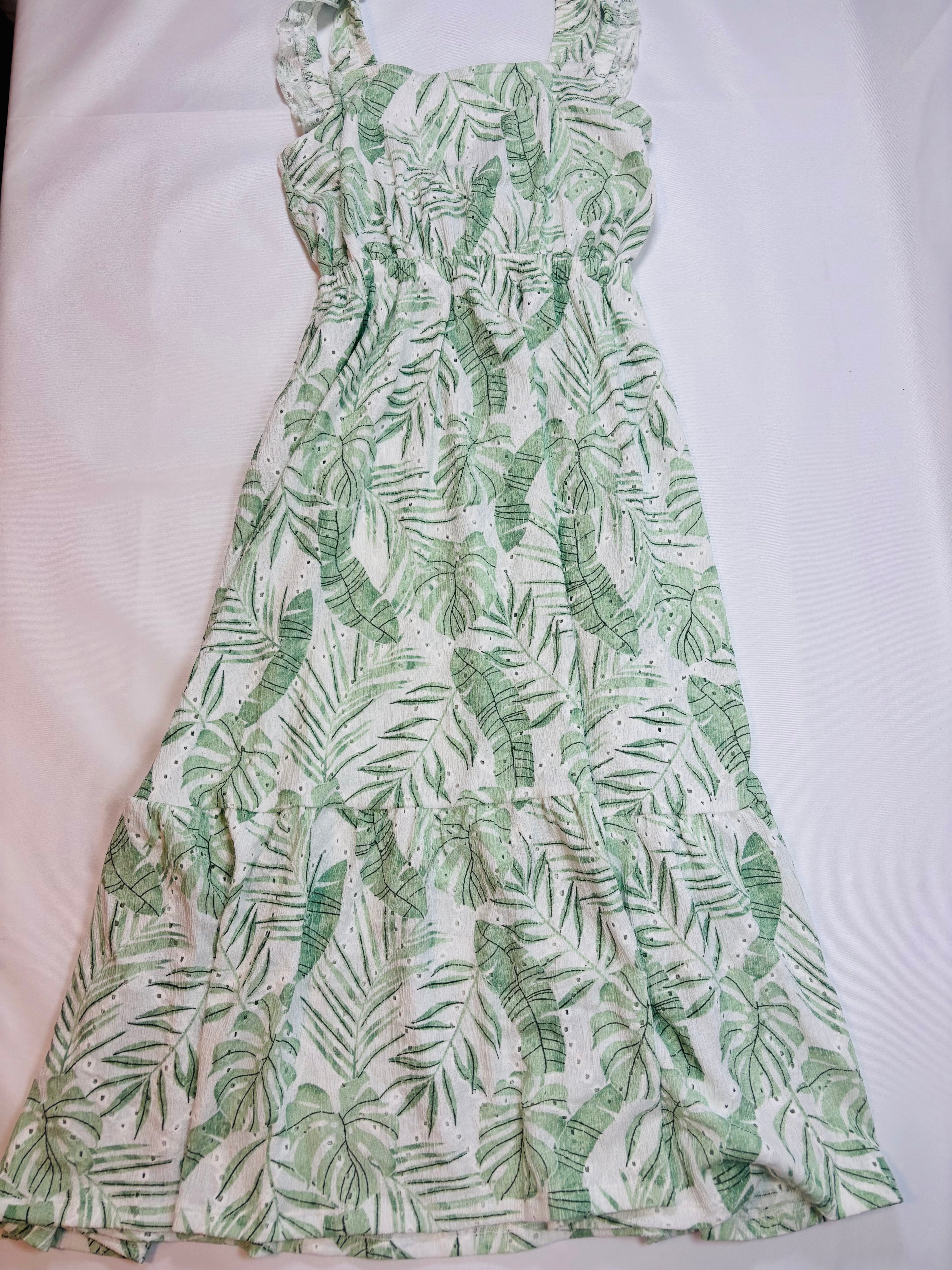 Robe fille – Blanche & Verte 146 (C&A)