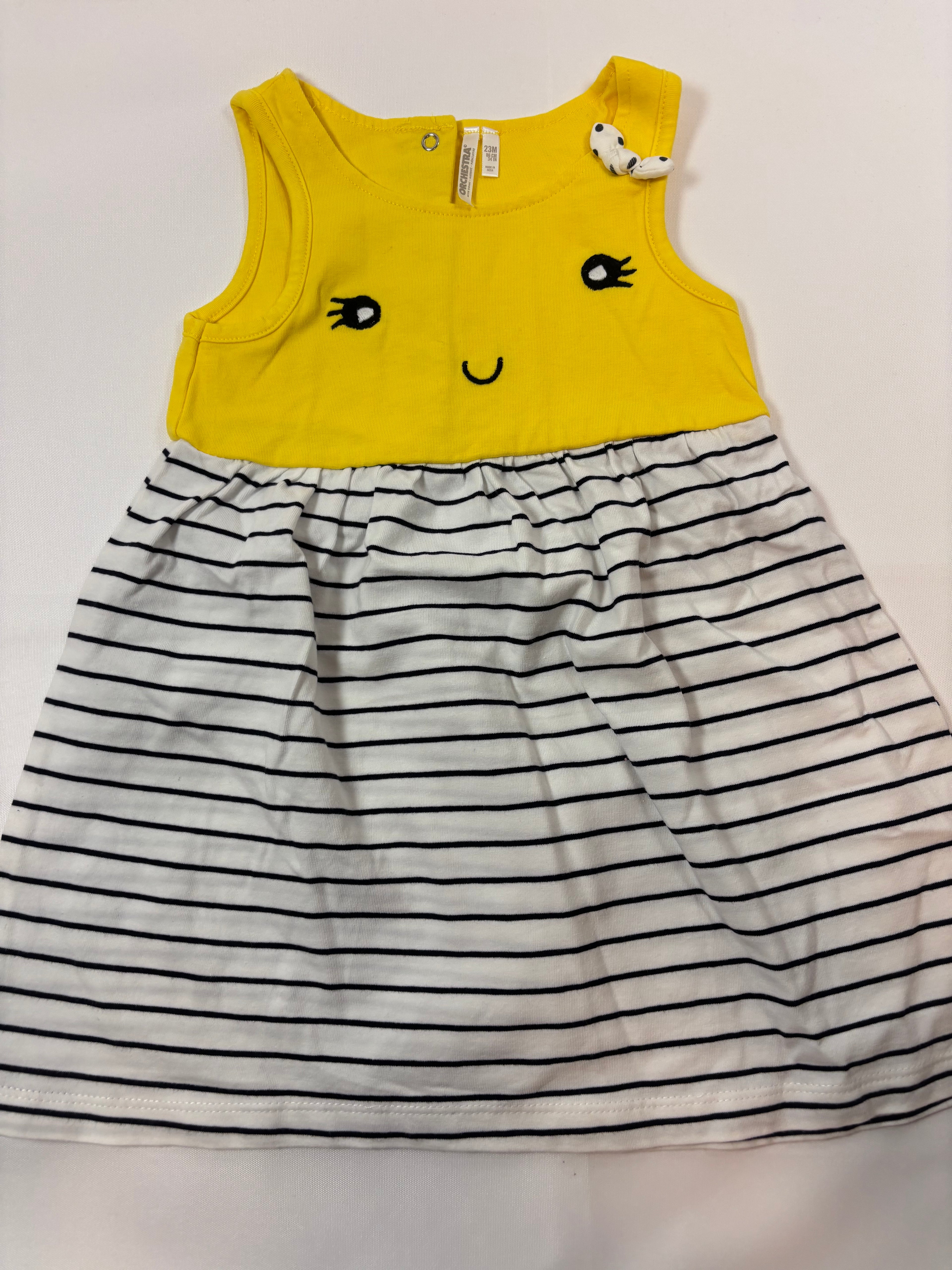 Robe rayée blanc et noir fille – taille 86