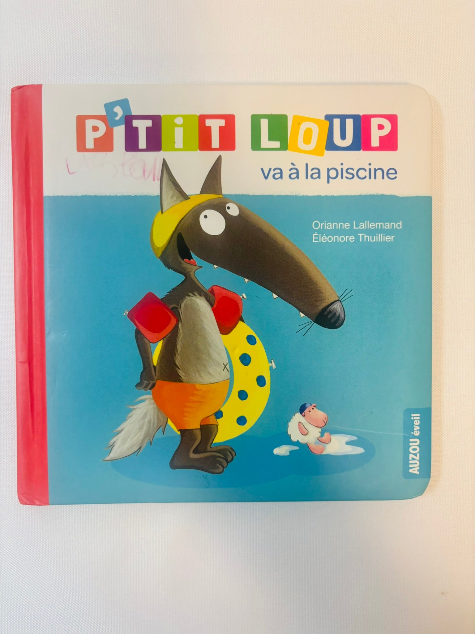 Livre P'tit Loup va à la piscine – Auzou Éveil