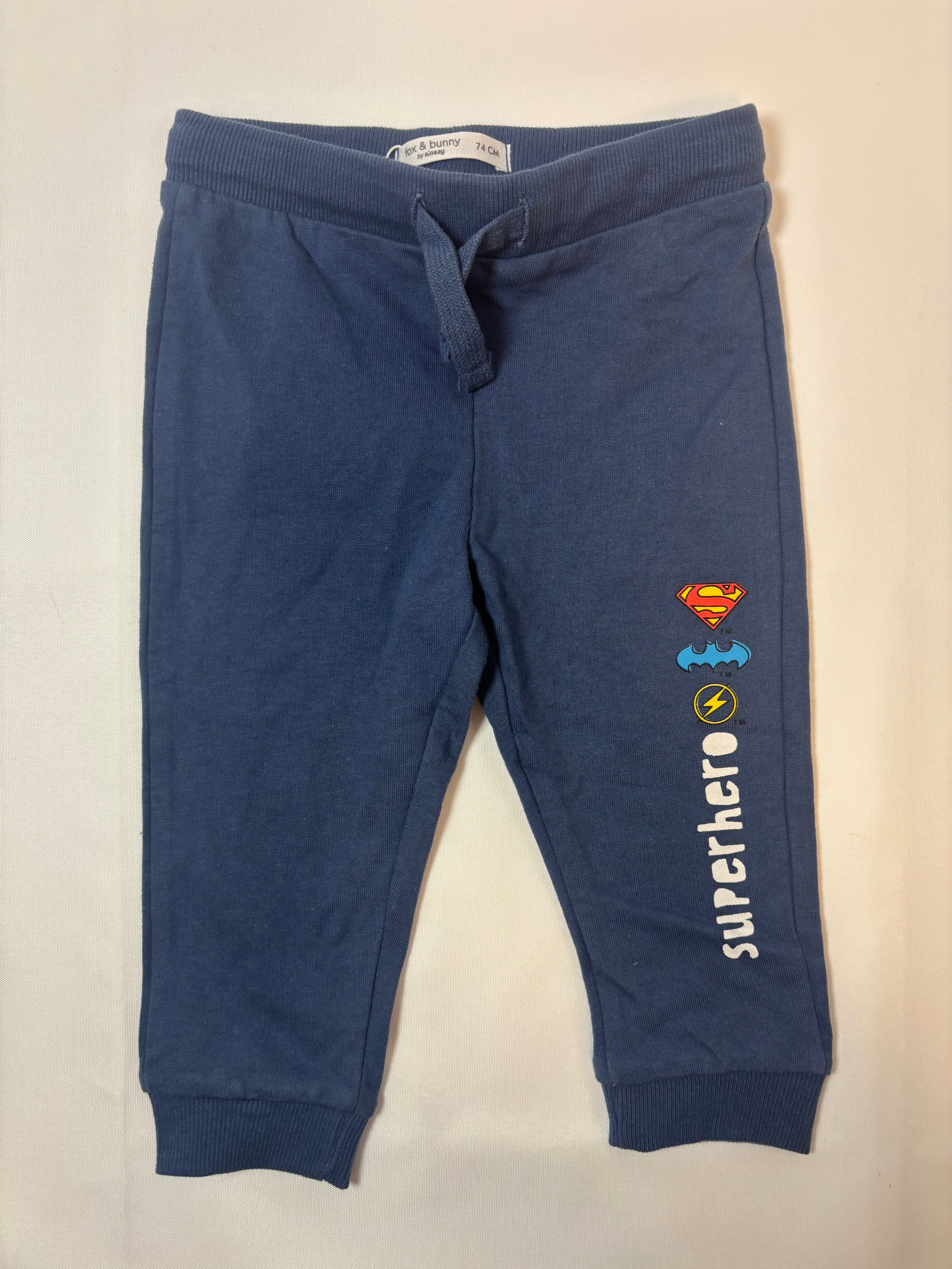 Pantalon de jogging bleu motif Superman Sinsay – Taille 74 garçon