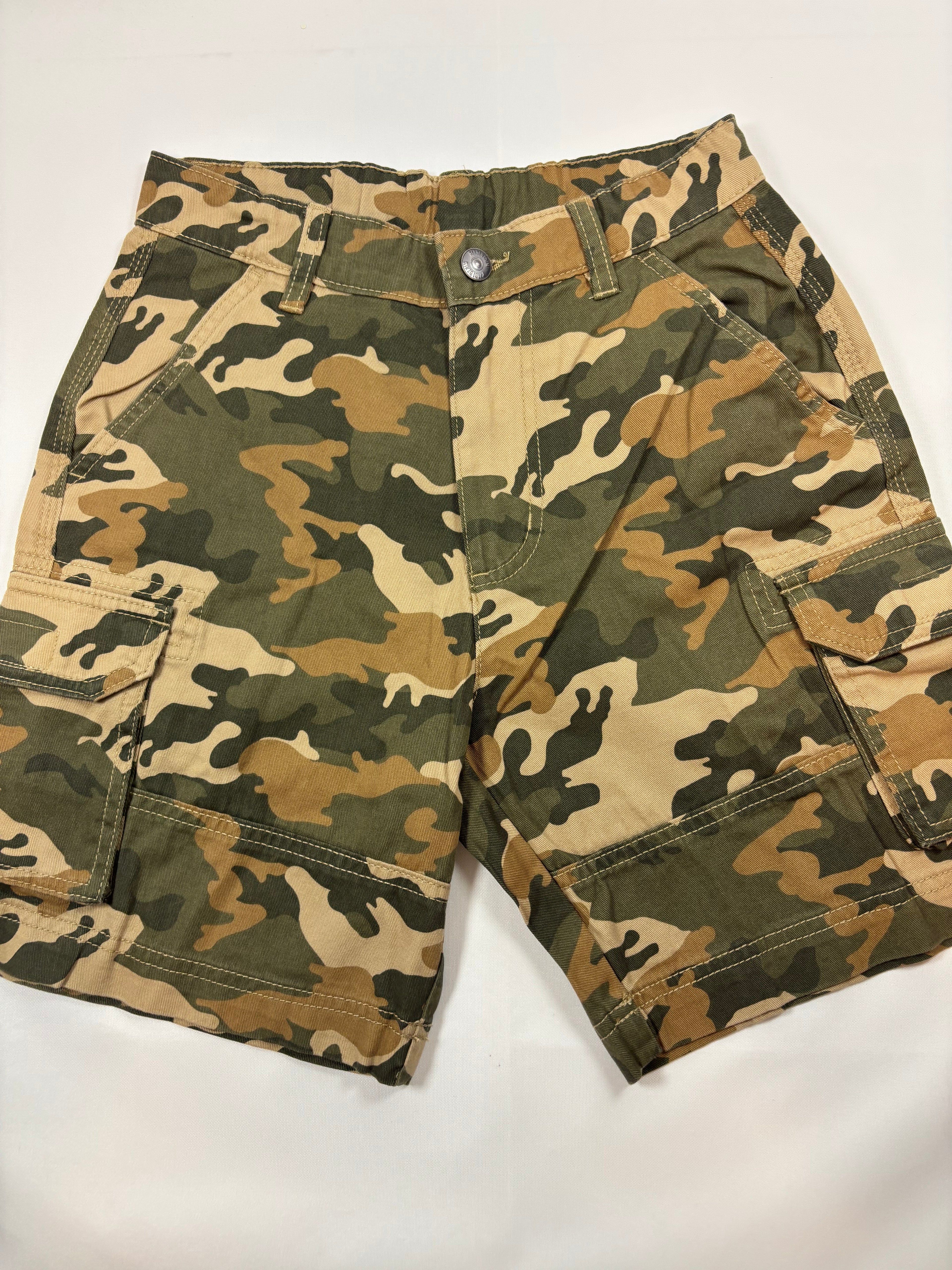 Bermuda beige motif militaire garçon – taille 152/156