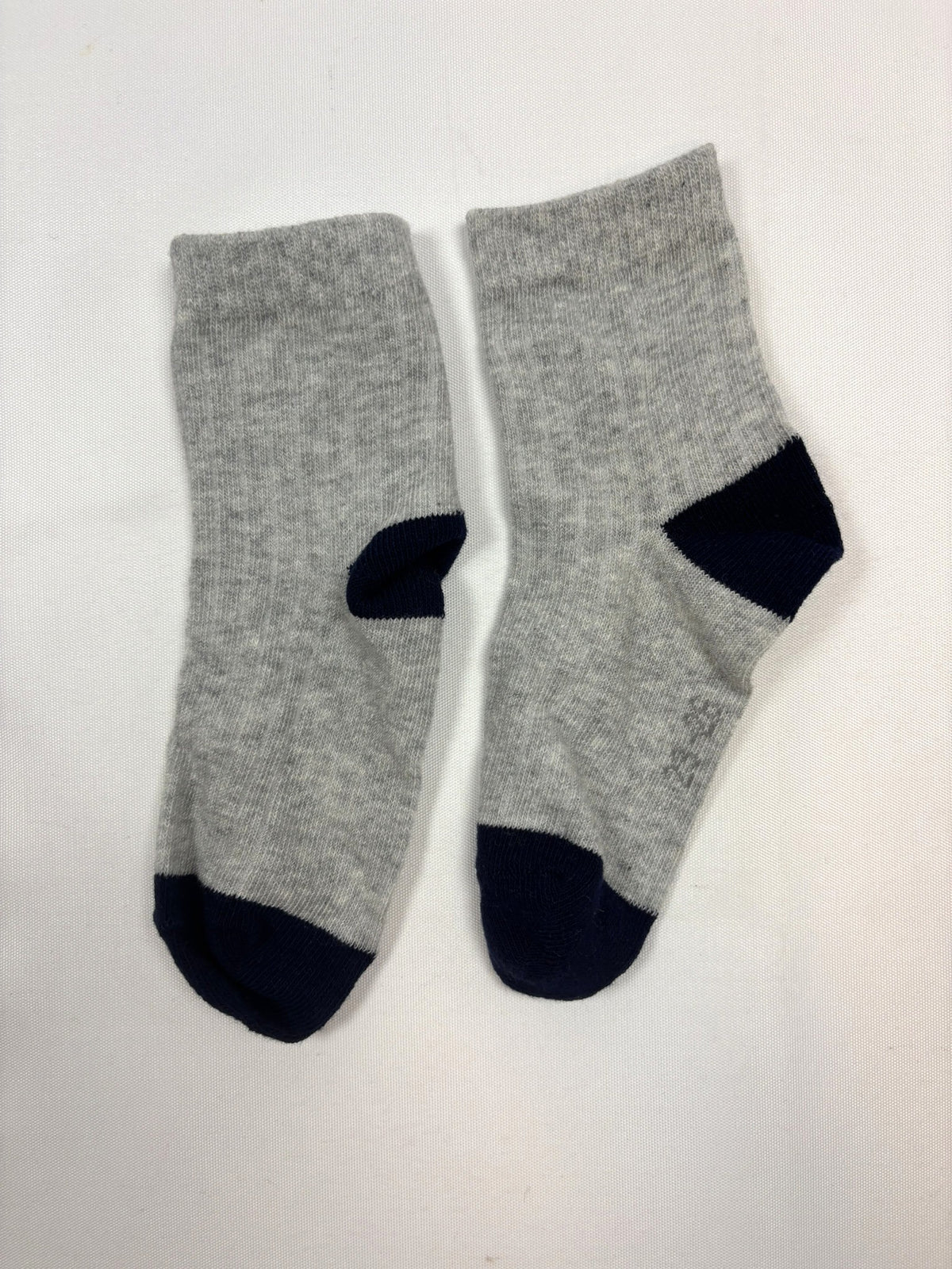Chaussettes Smile grises et noires – 23–26 – Neuves