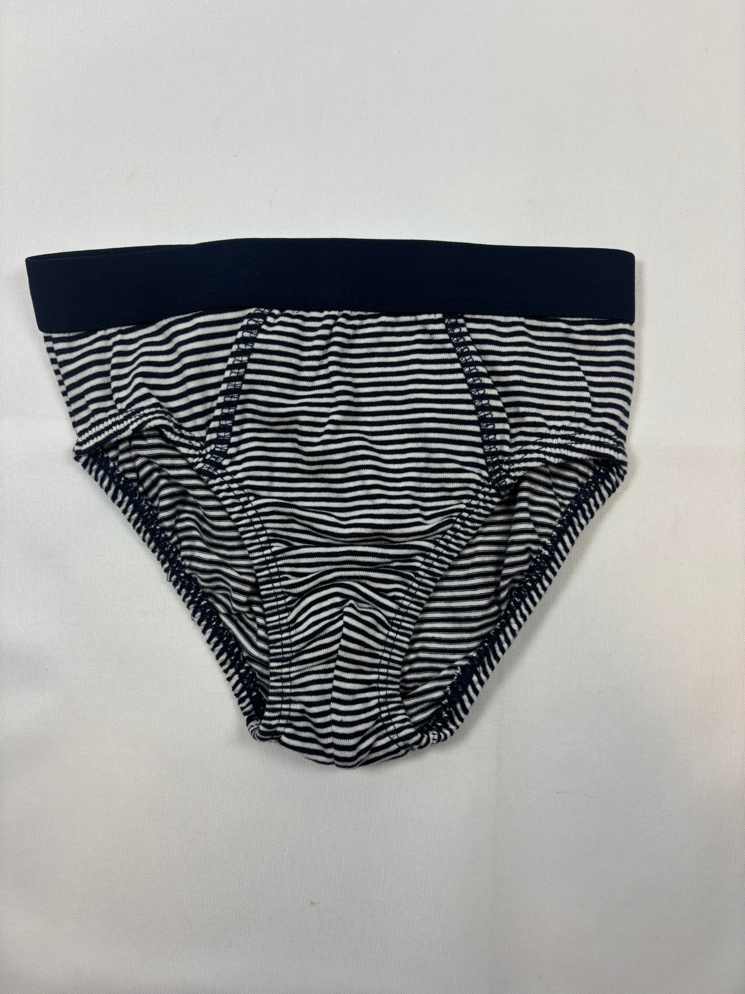 Slip rayé noir et blanc garçon Migros – taille 110-116
