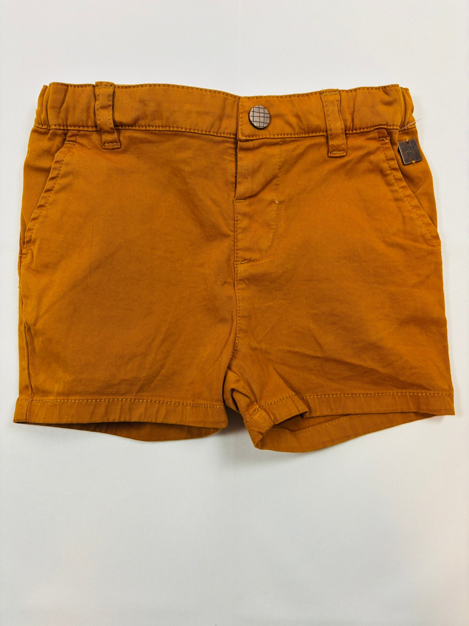 Short camel uni garçon – taille 74