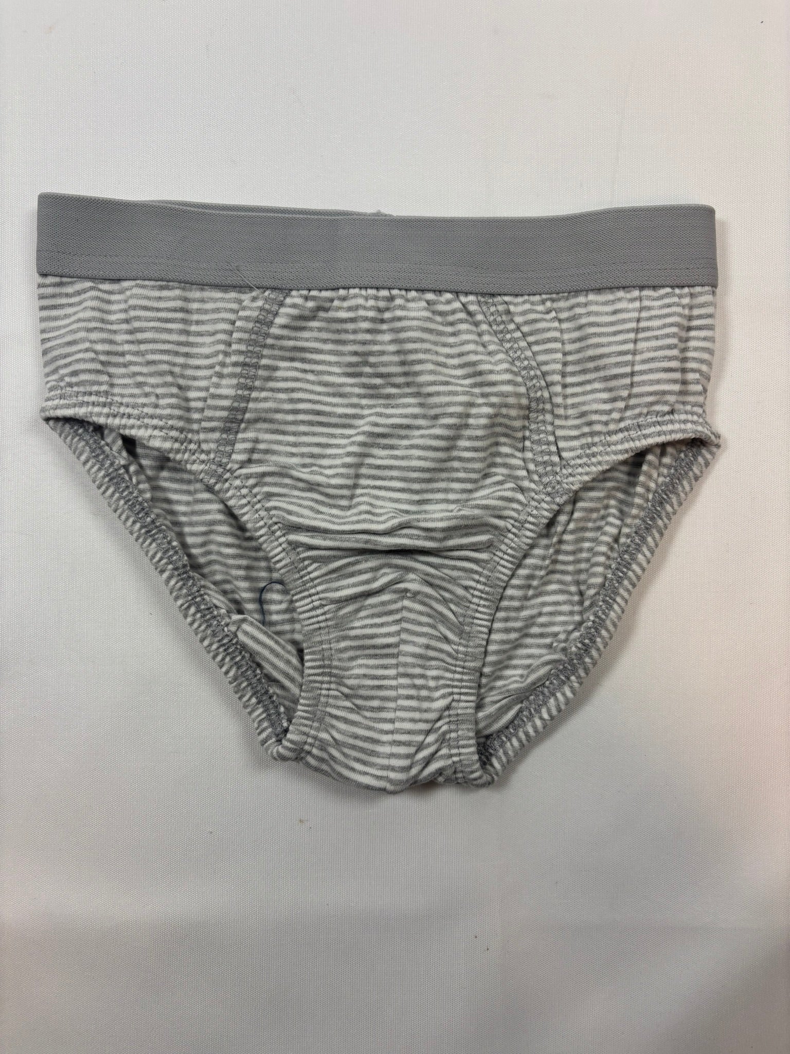 Slip gris rayé blanc garçon Migros – taille 110-116