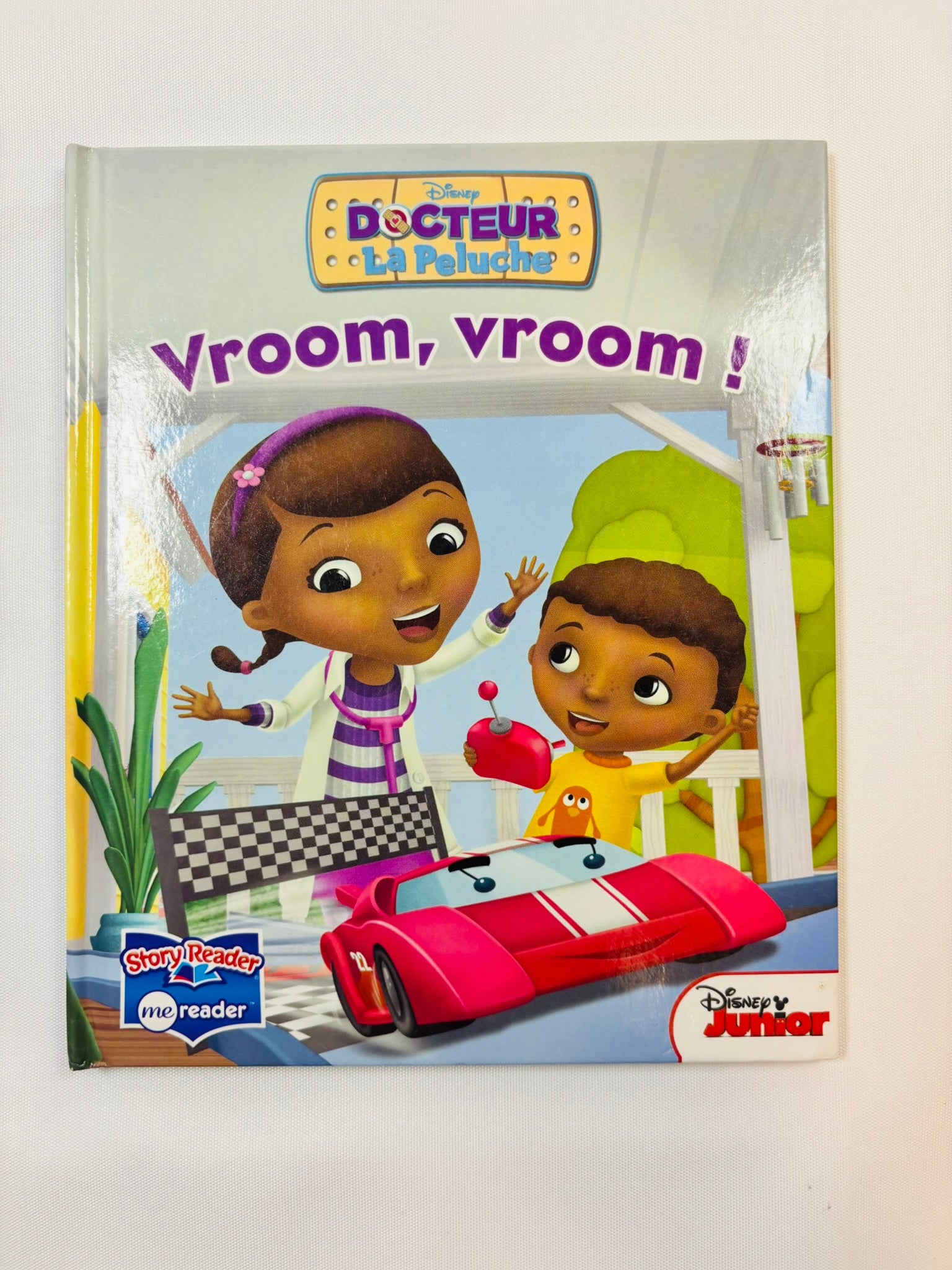 Livre Docteur la Peluche Vroom Vroom - Disney Junior
